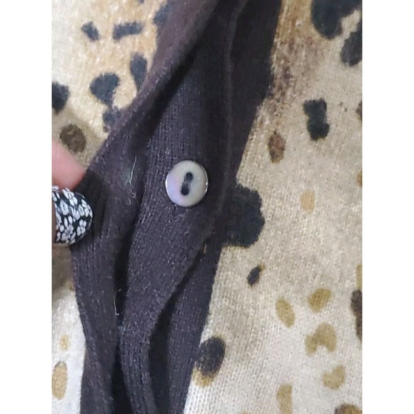 Investments Fine Cashmere Med Hidden Buttons Brown Leopard Cardigan Sweater - Picture 6 of 11